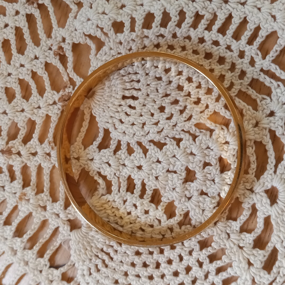 Vintage Monet "S" Gold Tone Bangle Bracelet - Picture 2 of 6